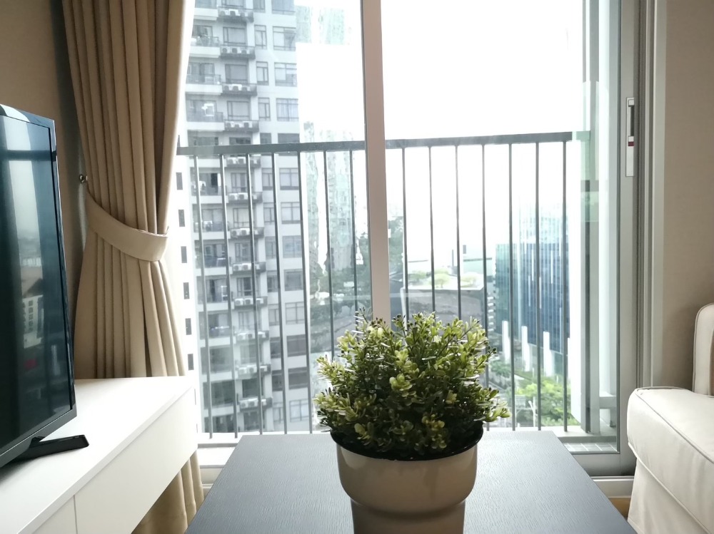 Noble Revolve Ratchada 2 / 1 Bedroom (SALE WITH TENANT), โนเบิล รีวอลฟ์ รัชดา 2 / 1 ห้องนอน (ขายพร้อมผู้เช่า) MOOK458