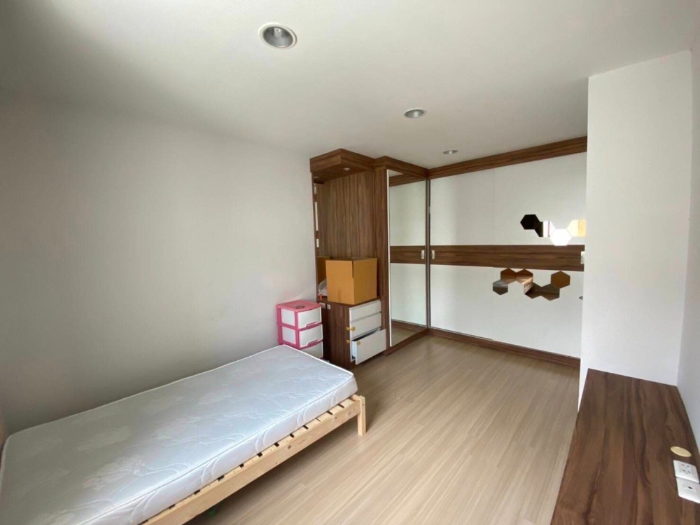 ทาวน์โฮม บ้านกลางเมือง สุขุมวิท 77 / 3 ห้องนอน (ขาย), Baan Klang Muang Sukhumvit 77 / Townhome 3 Bedrooms (FOR SALE) TIK527