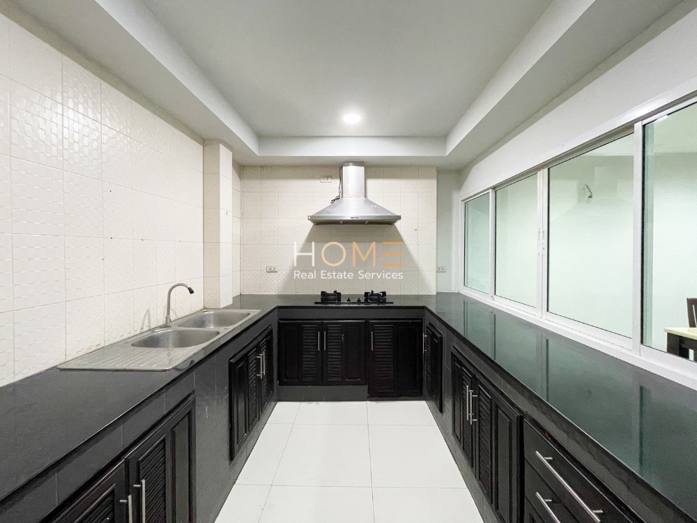 ทาวน์เฮ้าส์ ซอยจรัญสนิทวงศ์ 95/1 / 3 ห้องนอน (ขาย), Townhouse Soi Charansanitwong 95/1 / 3 Bedrooms (SALE) MHOW262