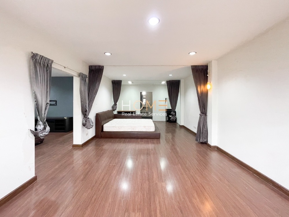 ทาวน์เฮ้าส์ ซอยจรัญสนิทวงศ์ 95/1 / 3 ห้องนอน (ขาย), Townhouse Soi Charansanitwong 95/1 / 3 Bedrooms (SALE) MHOW262