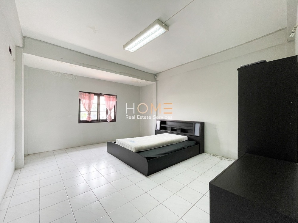 ทาวน์เฮ้าส์ ซอยจรัญสนิทวงศ์ 95/1 / 3 ห้องนอน (ขาย), Townhouse Soi Charansanitwong 95/1 / 3 Bedrooms (SALE) MHOW262