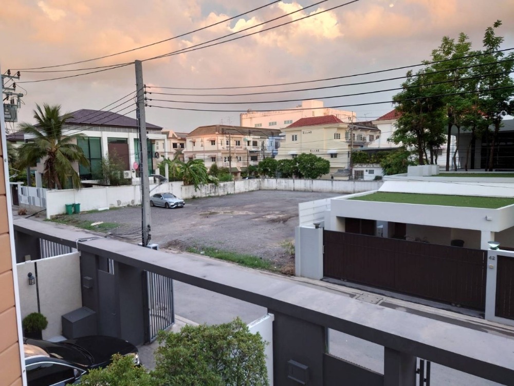 โฮมออฟฟิศ แกลม ลาดพร้าว 71 / 3 ห้องนอน (ขาย), Glam Ladprao 71 / Home Office 3 Bedrooms (FOR SALE) RUK571