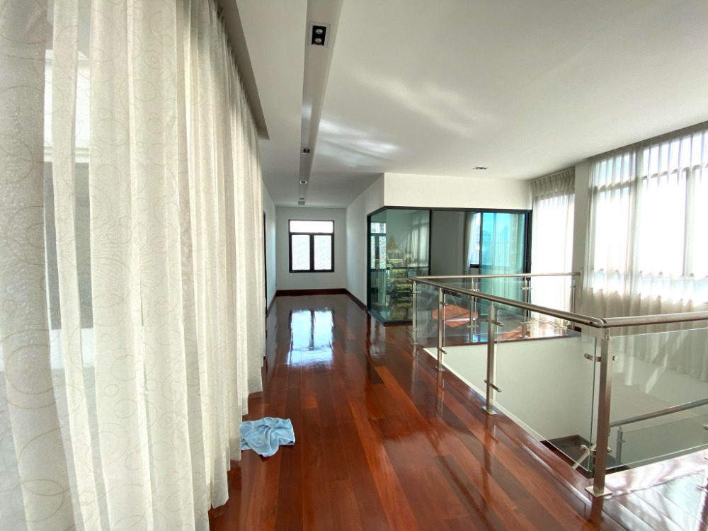 บ้านเดี่ยว ประชาอุทิศ ซอย 9 / 3 ห้องนอน (ขาย), Detached House Pracha Uthit Soi 9 / 3 Bedrooms (FOR SALE) NUB690