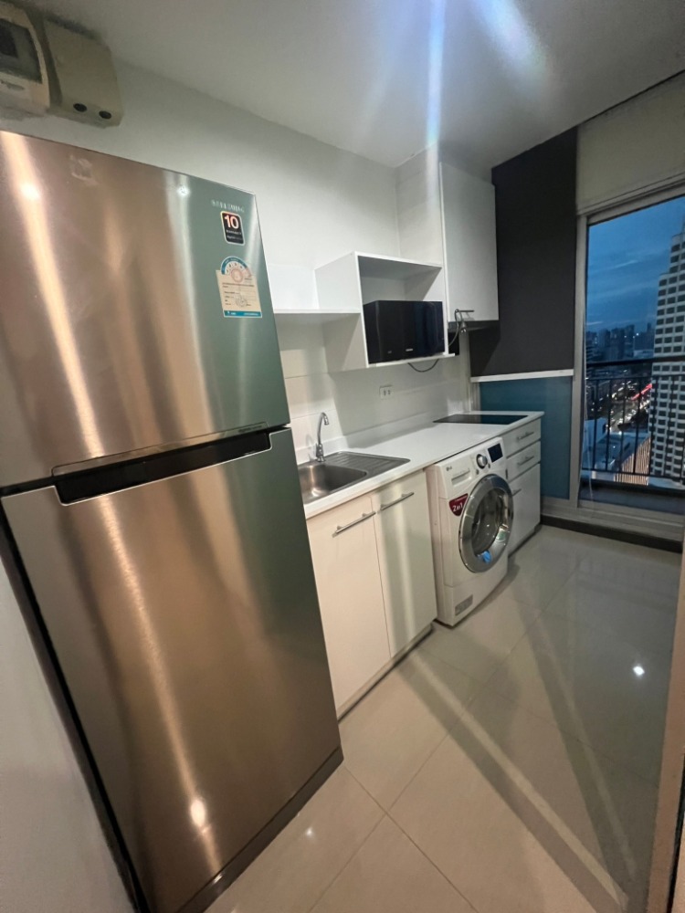 Life Ratchadapisek / 2 Bedrooms (FOR SALE), ไลฟ์ รัชดาภิเษก / 2 ห้องนอน (ขาย) LIL243