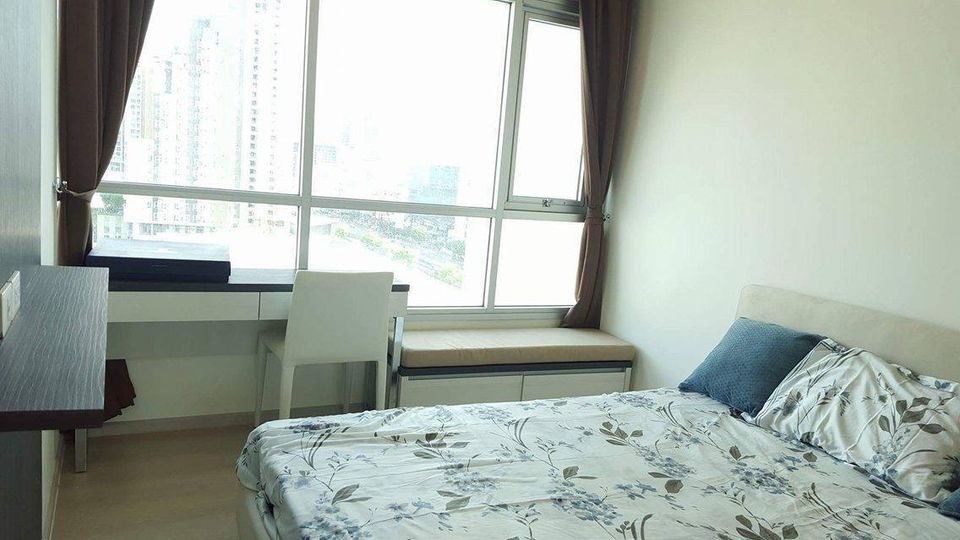 Life Ratchadapisek / 2 Bedrooms (SALE WITH TENANT), ไลฟ์ รัชดาภิเษก / 2 ห้องนอน (ขายพร้อมผู้เช่า) LIL244