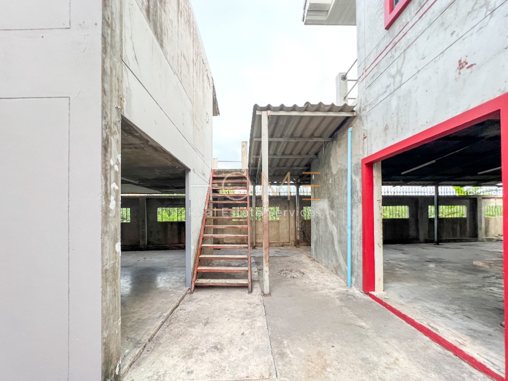 บ้านเดี่ยว ซอยร่วมเจริญ พหลโยธิน 54/1 / 8 ห้องนอน (ขาย), Detached House Soi Ruamcharoen Phahonyothin 54/1 / 8 Bedrooms (FOR SALE) FEW058