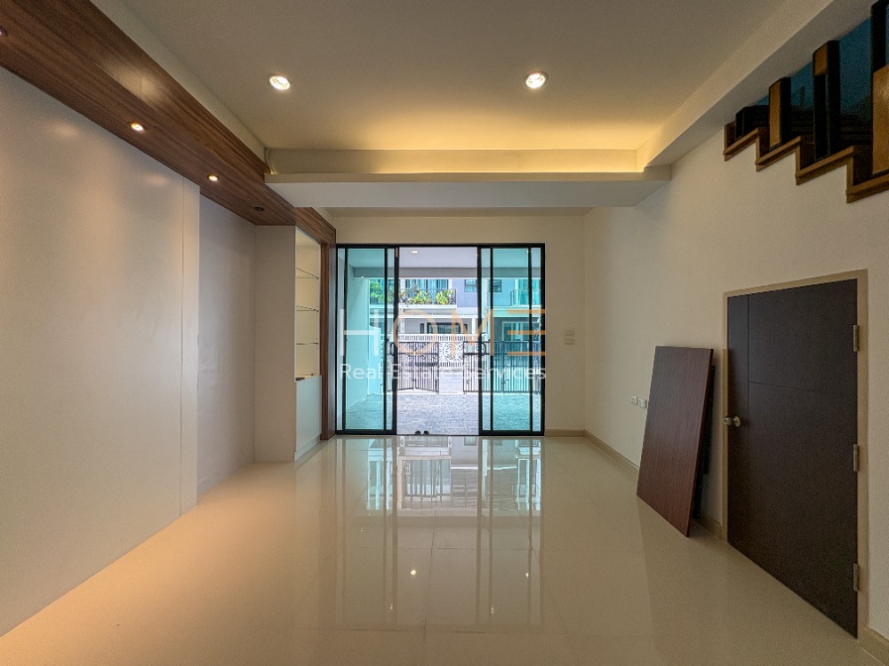 เบล็ส ทาวน์ สุขุมวิท 50 / 3 ห้องนอน (ขาย), Bless Town Sukhumvit 50 / 3 Bedrooms (SALE) PALM829