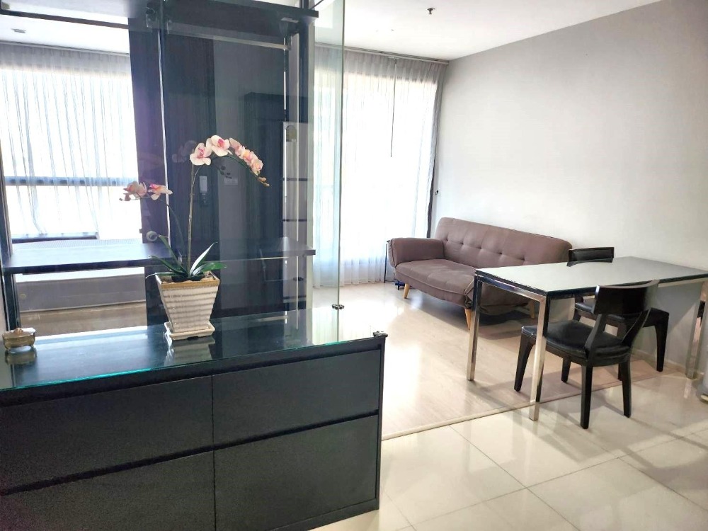 Rhythm Sukhumvit 44/1 / 1 Bedroom (SALE WITH TENANT), ริทึ่ม สุขุมวิท 44/1 / 1 ห้องนอน (ขายพร้อมผู้เช่า) HL1790