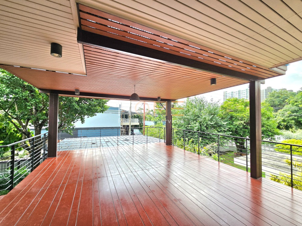 บ้านเดี่ยว ซอยนวมินทร์ 40 / 5 ห้องนอน (ขาย), Detached House Soi Nawamin 40 / 5 Bedrooms (FOR SALE) TAN711