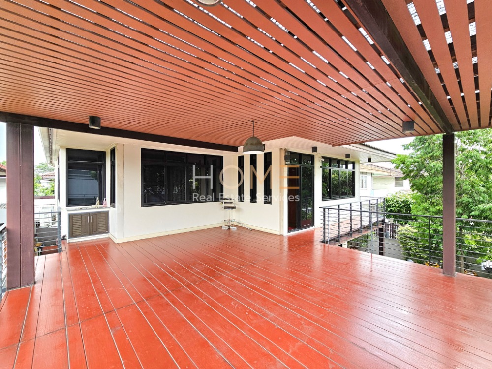 บ้านเดี่ยว ซอยนวมินทร์ 40 / 5 ห้องนอน (ขาย), Detached House Soi Nawamin 40 / 5 Bedrooms (FOR SALE) TAN711