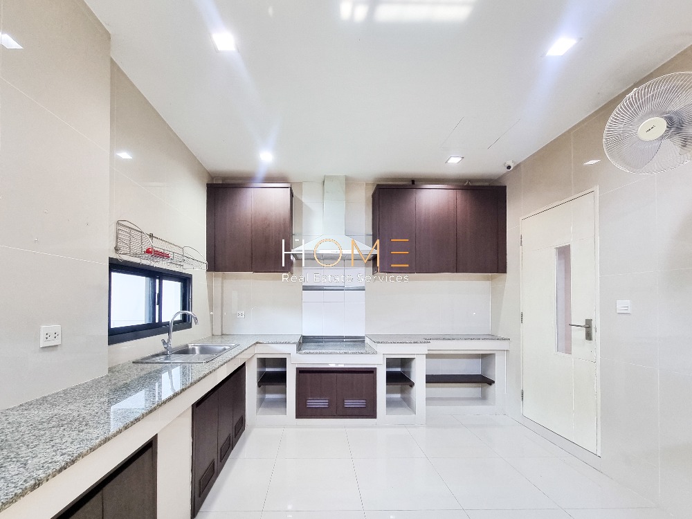 บ้านเดี่ยว เศรษฐสิริ ศรีนครินทร์ - พระราม 9 / 4 ห้องนอน (ขาย), Setthasiri Srinakarin - Rama 9 / Detached House 4 Bedrooms (FOR SALE) JANG251