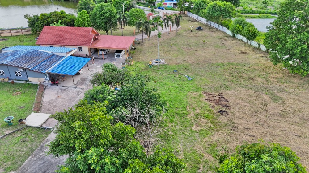 ที่ดินพร้อมบ้าน หนองรี เมือง / (ขาย), Land with Houses Nong Ri Muang / (SALE) AA061