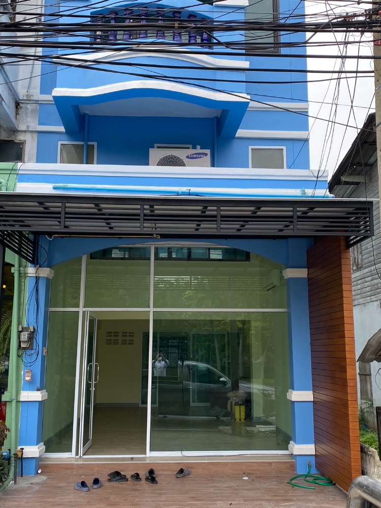 ตึกแถว บางแสนสาย 2 / 3 ชั้น (ขาย), Commercial Building Bang Saen Sai 2 / 3 Storey (SALE) AA064