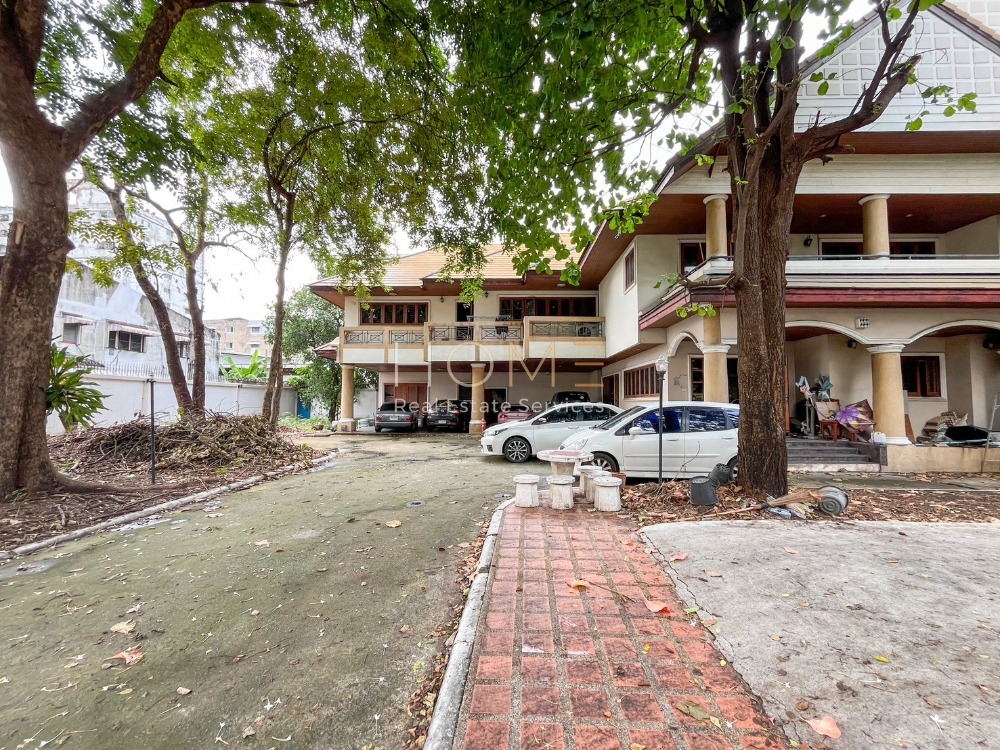 บ้านเดี่ยว สาธุประดิษฐ์ 34 / 6 ห้องนอน (ขาย), Detached House Sathu Pradit 34 / 6 Bedrooms (SALE) NUT1111