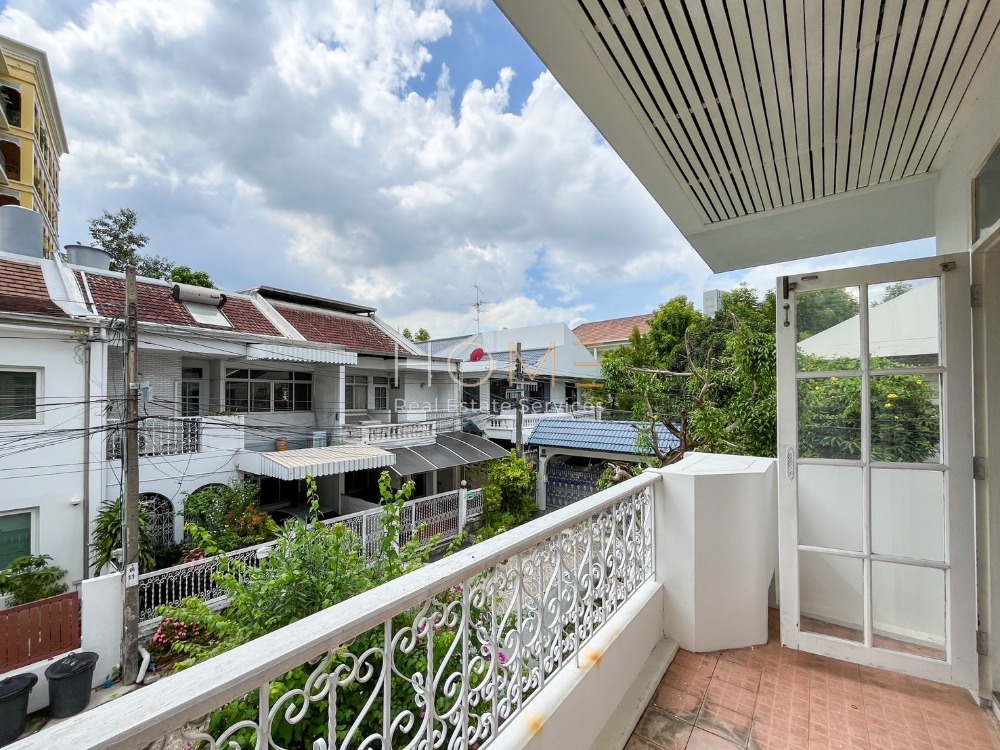 บ้านเดี่ยว ซอยเย็นอากาศ / 4 ห้องนอน (ขาย), Detached House Soi Yen Akat / 4 Bedrooms (SALE) NUT1113