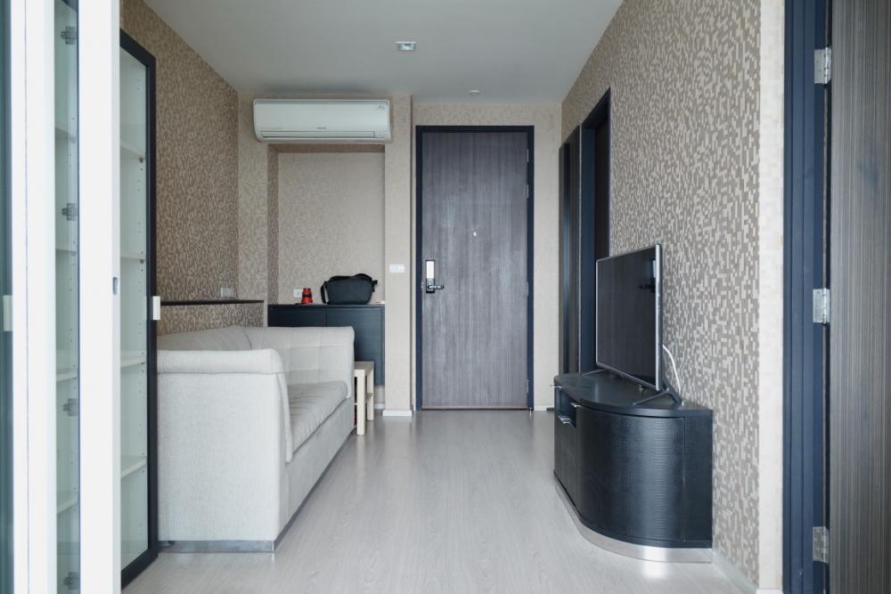 Rhythm Sukhumvit 44/1 / 1 Bedroom (SALE WITH TENANT), ริทึ่ม สุขุมวิท 44/1 / 1 ห้องนอน (ขายพร้อมผู้เช่า) HL1821