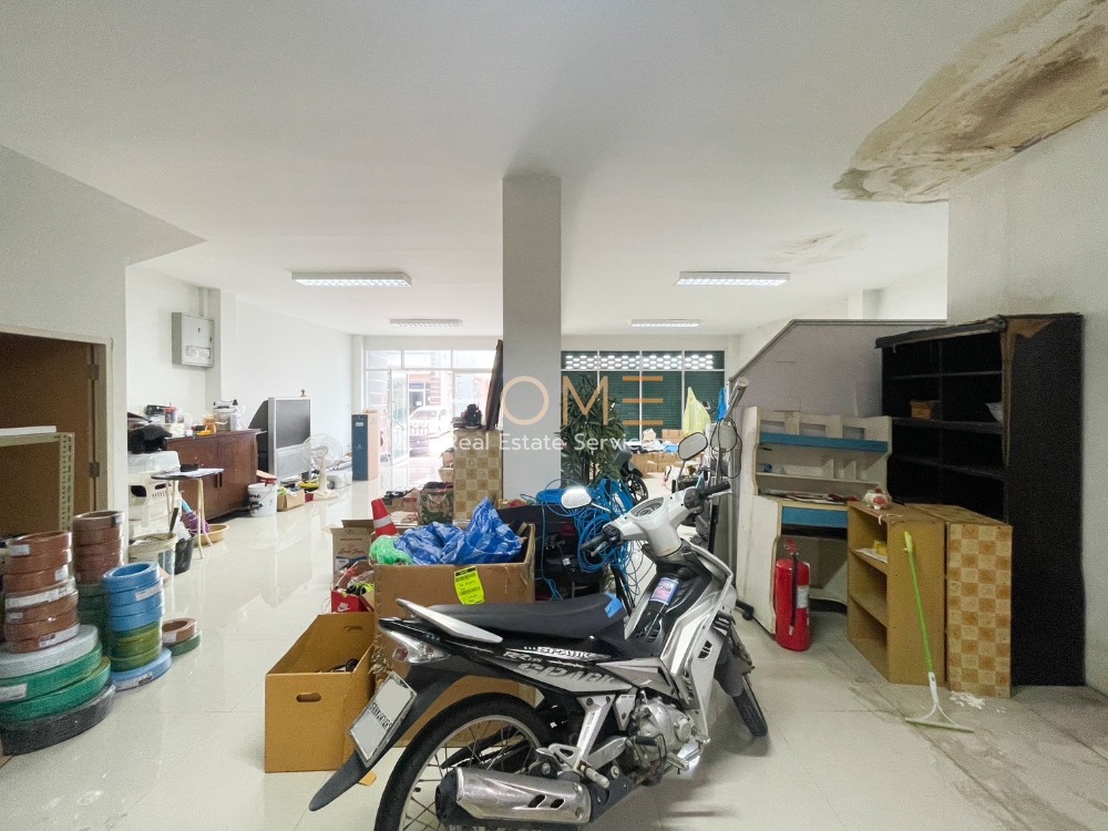 บ้านเดี่ยว ซอยบางแวก 94 / 5 ห้องนอน (ขาย), Detached House Soi Bang Waek 94 / 5 Bedrooms (SALE) MHOW303