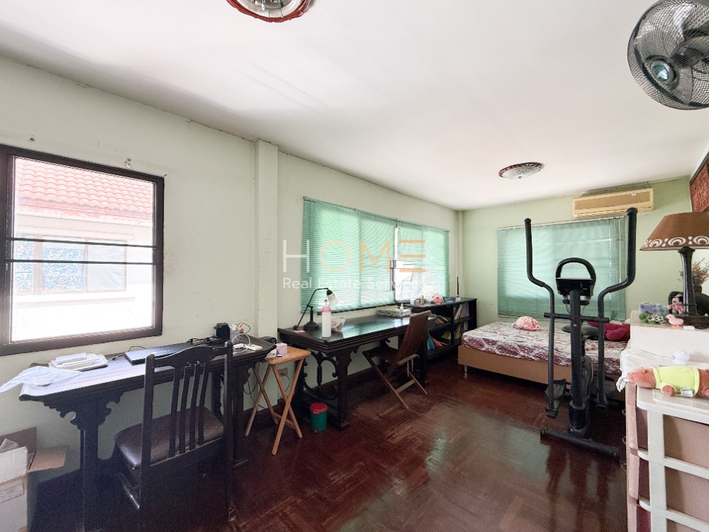 บ้านเดี่ยว พหลโยธิน 24 / 5 ห้องนอน (ขาย), Detached House Phahonyothin 24 / 5 Bedrooms (FOR SALE) MEAW557