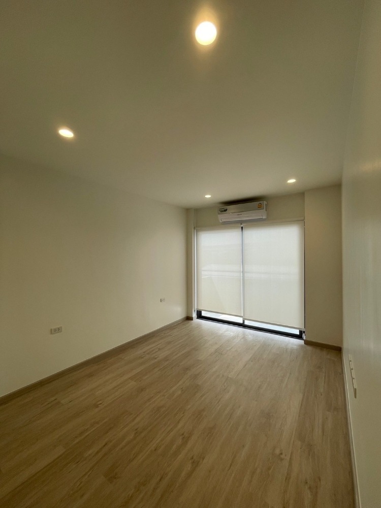 บ้านแฝด อาคิน วิภาวดี / 3 ห้องนอน (ขาย), Arkin Vibhavadi / Semi-Detached House 3 Bedrooms (FOR SALE) FEW134