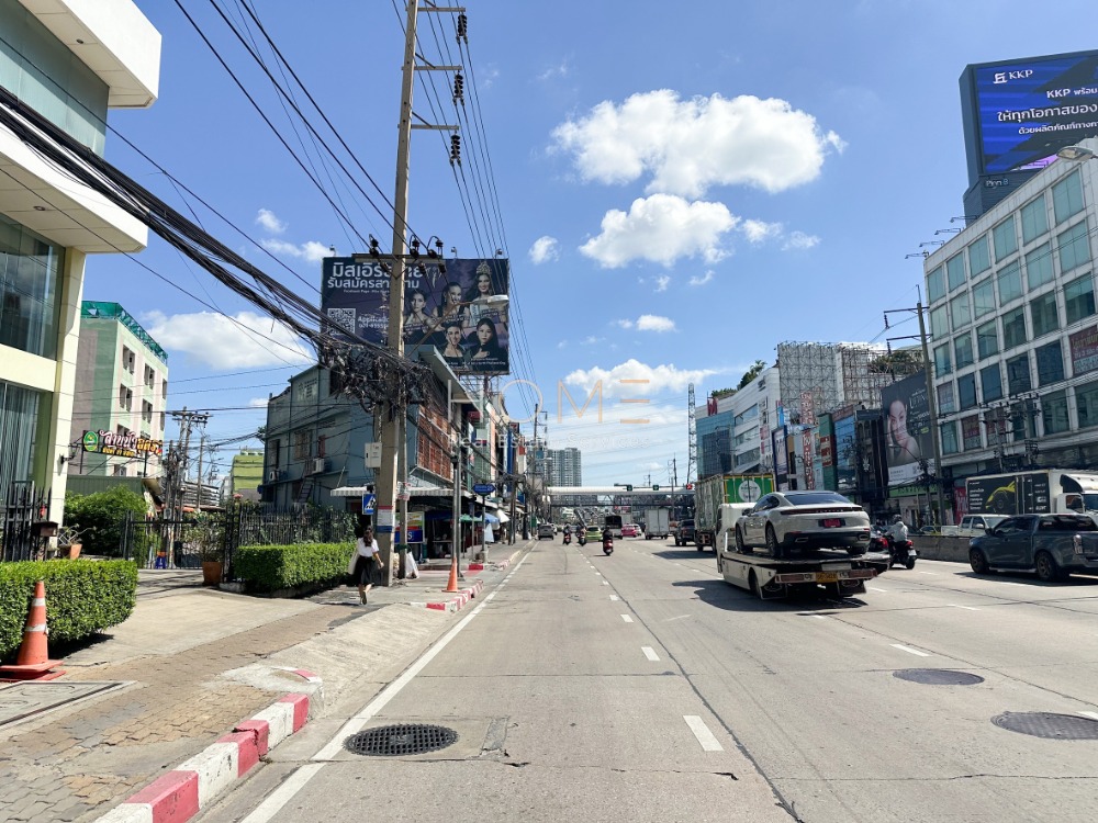 อาคารพาณิชย์ งามวงศ์วาน / 3 ชั้น (ขาย), Commercial Building Ngamwongwan / 3-Storey (SALE) STONE892