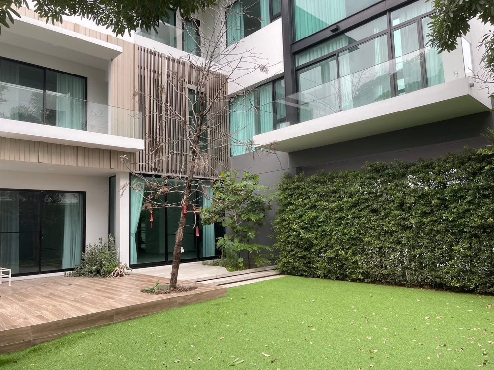 บ้านเดี่ยว นันทวัน พระราม 9 - ศรีนครินทร์ / 4 ห้องนอน (ให้เช่า), Nantawan Rama 9 - Srinakarin / Detached House 4 Bedrooms (FOR RENT) TIK559