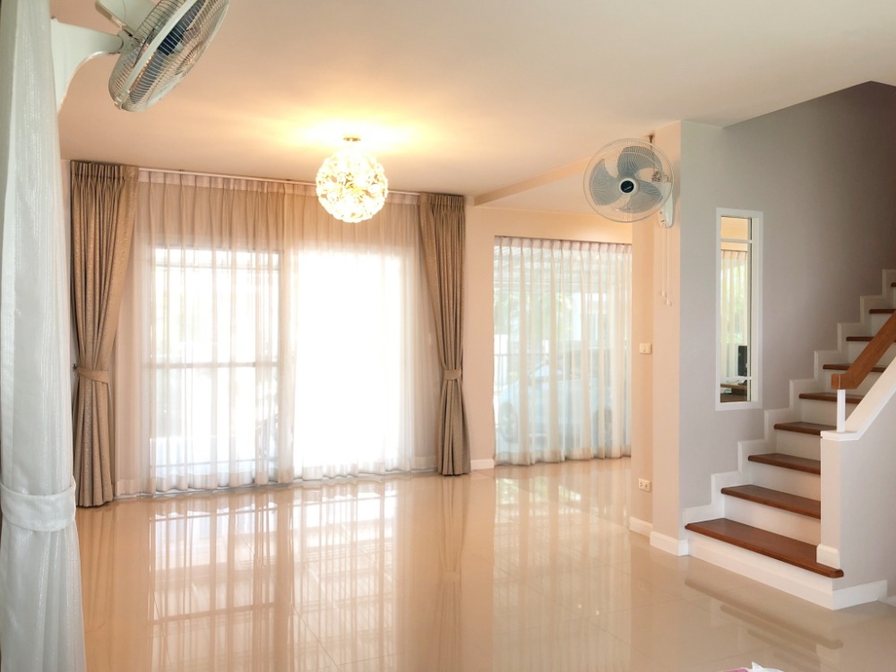 บ้านเดี่ยว มัณฑนา พระราม 9 - ศรีนครินทร์ / 3 ห้องนอน (ขาย), Manthana Rama 9 - Srinakarin / Detached House 3 Bedrooms (FOR SALE) JANG259