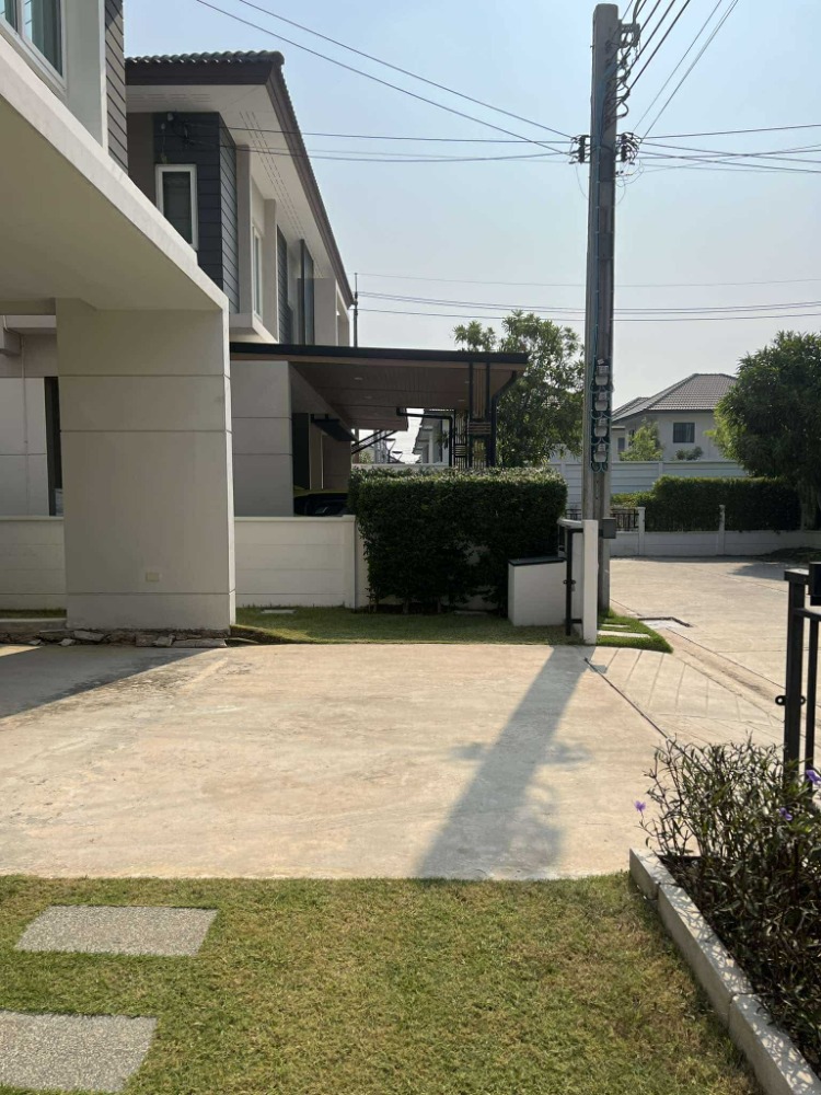 เซนโทร ประชาอุทิศ 90 / 4 ห้องนอน (ขาย), Centro Prachauthit 90 / 4 Bedrooms (SALE) DAO162