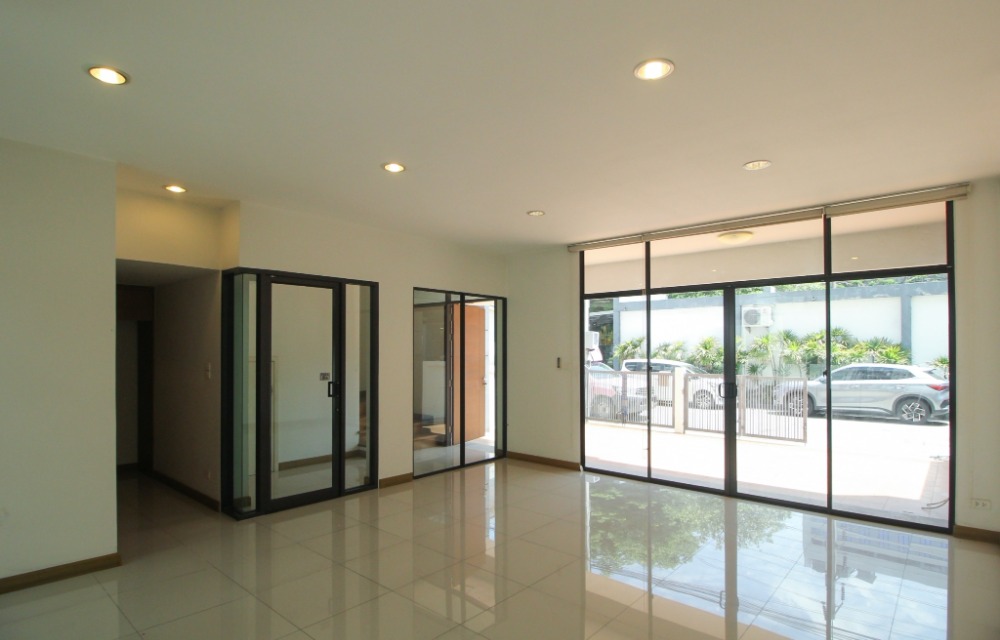 โฮมออฟฟิศ เอ็นเตอร์ไพร์ซ ปาร์ค บางนา / 4 ชั้น (ขาย), Enterprize Park Bangna / Home Office 4 Storey (FOR SALE) CJ541