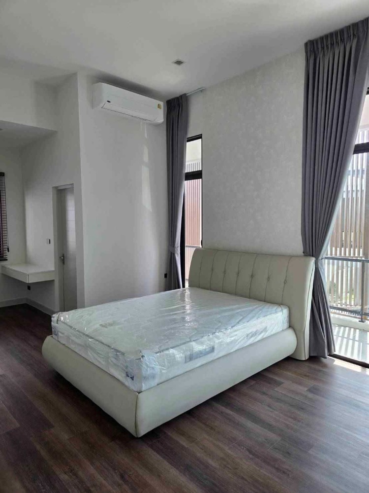 ทาวน์โฮม บางกอก บูเลอวาร์ด บางนา กม.5 / 4 ห้องนอน (ให้เช่า), Bangkok Boulevard Bangna Km.5 / Townhome 4 Bedrooms (FOR RENT) CJ547