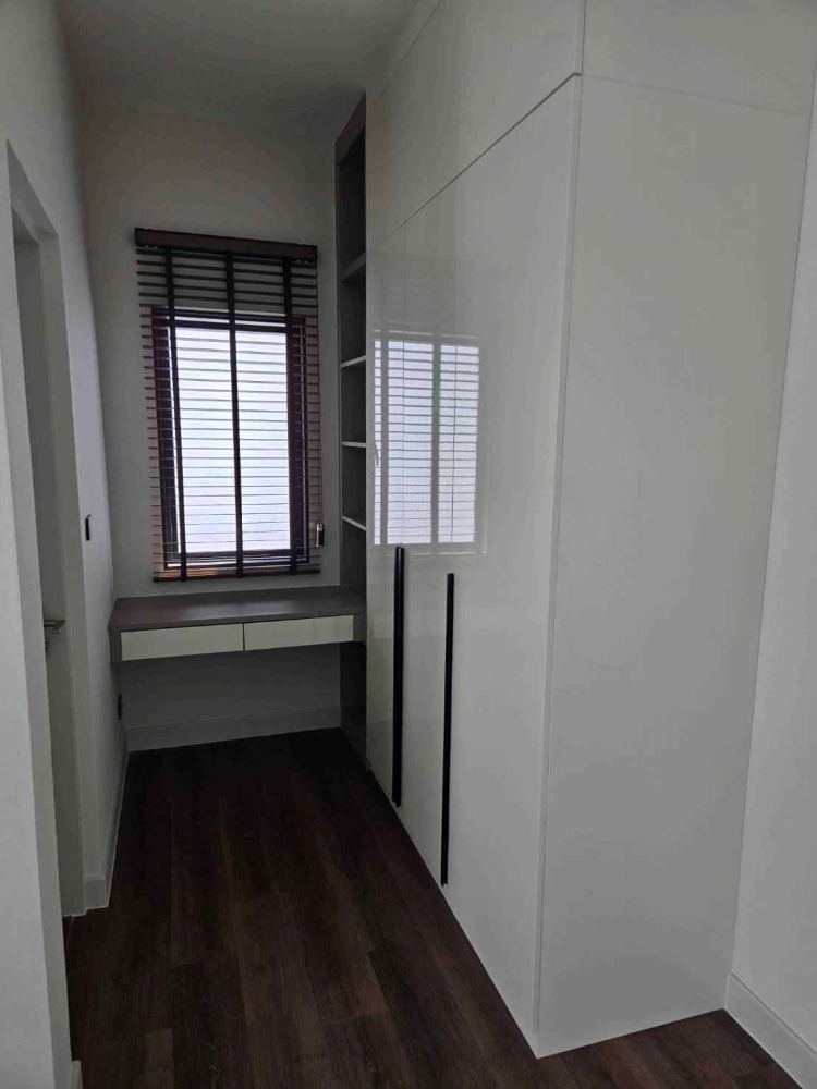 ทาวน์โฮม บางกอก บูเลอวาร์ด บางนา กม.5 / 4 ห้องนอน (ให้เช่า), Bangkok Boulevard Bangna Km.5 / Townhome 4 Bedrooms (FOR RENT) CJ547