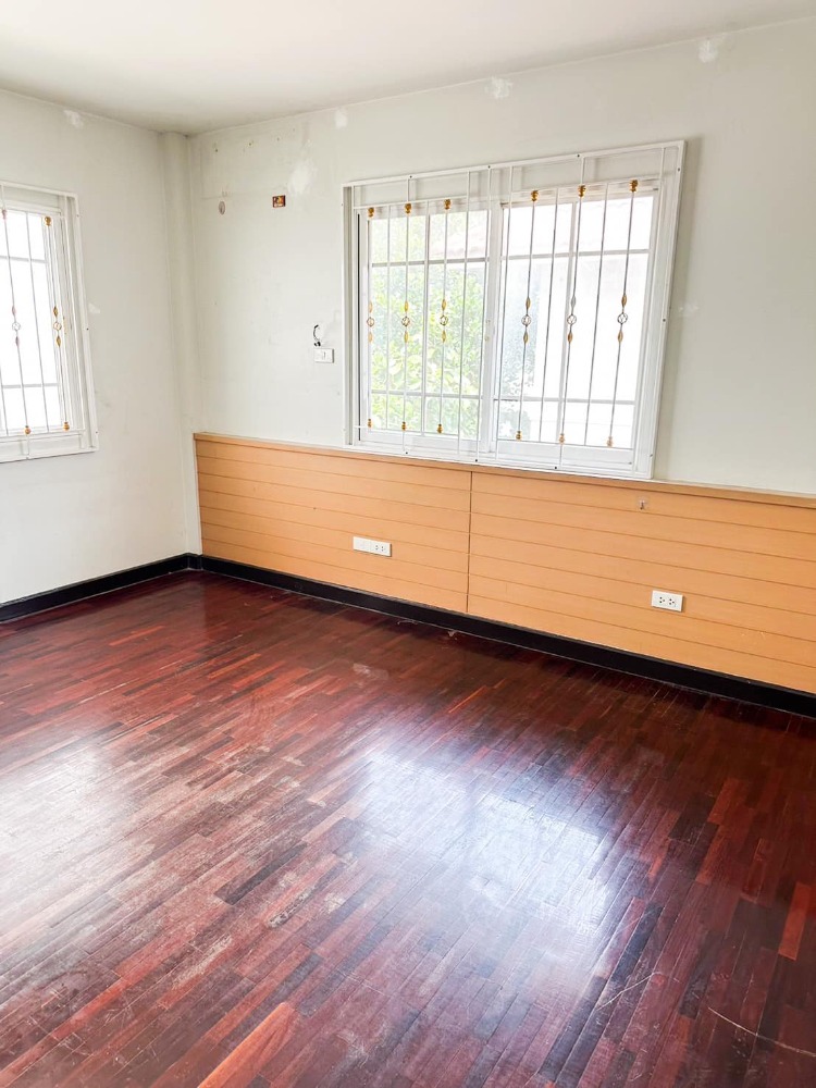 บ้านนลินวิลล์ 4 / 3 ห้องนอน (ขายพร้อมผู้เช่า), Baan Nalin Ville 4 / 3 Bedrooms (SALE WITH TENANT) DEAR022