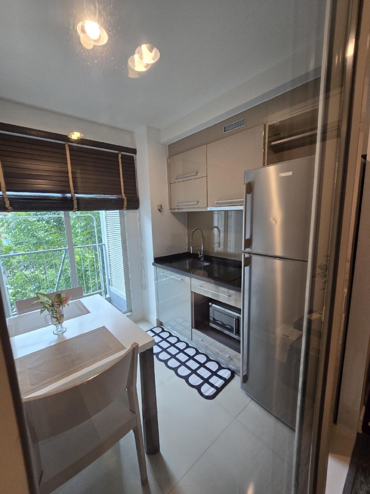 The Crest Sukhumvit 49 / 1 Bedroom (SALE WITH TENANT), เดอะ เครสท์ สุขุมวิท 49 / 1 ห้องนอน (ขายพร้อมผู้เช่า) HL1870