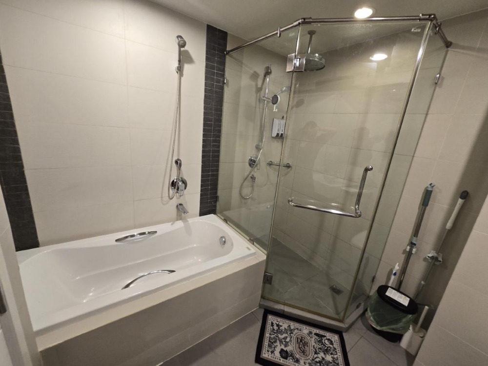 The Crest Sukhumvit 49 / 1 Bedroom (SALE WITH TENANT), เดอะ เครสท์ สุขุมวิท 49 / 1 ห้องนอน (ขายพร้อมผู้เช่า) HL1870