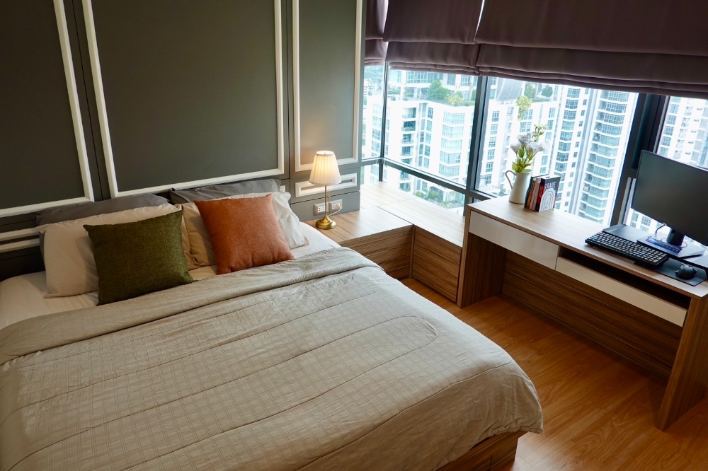 ริทึ่ม สุขุมวิท 42 / 2 ห้องนอน (ขาย), Rhythm Sukhumvit 42 / 2 Bedrooms (SALE) HL1875