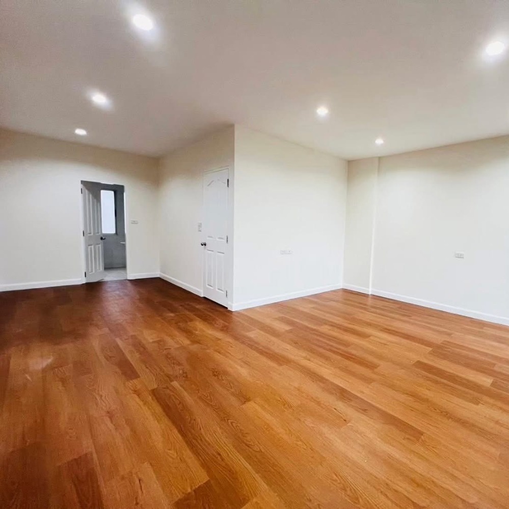 ทาวน์โฮม วิสต้า ปาร์ค วิภาวดี / 3 ห้องนอน (ขาย), Vista Park Vibhavadi / Townhome 3 Bedrooms (FOR SALE) FAH186