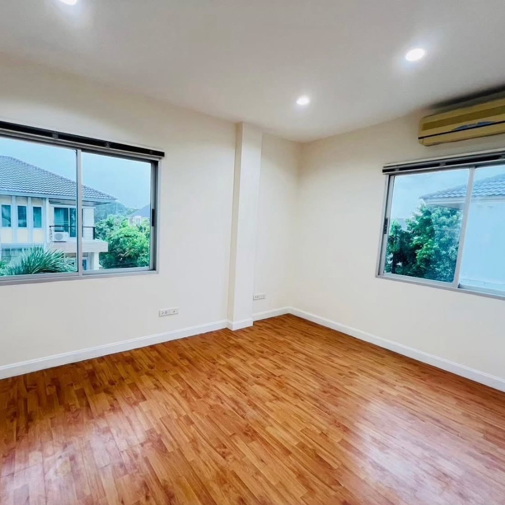 ทาวน์โฮม วิสต้า ปาร์ค วิภาวดี / 3 ห้องนอน (ขาย), Vista Park Vibhavadi / Townhome 3 Bedrooms (FOR SALE) FAH186