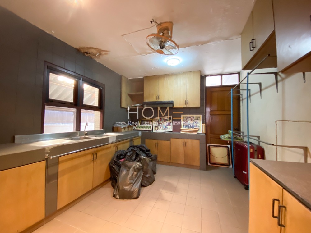 บ้านเดี่ยว ติดตลาดบองมาเช่ / 4 ห้องนอน (ขาย), Detached House next to Bon Marche Market / 4 Bedrooms (FOR SALE) FAH233