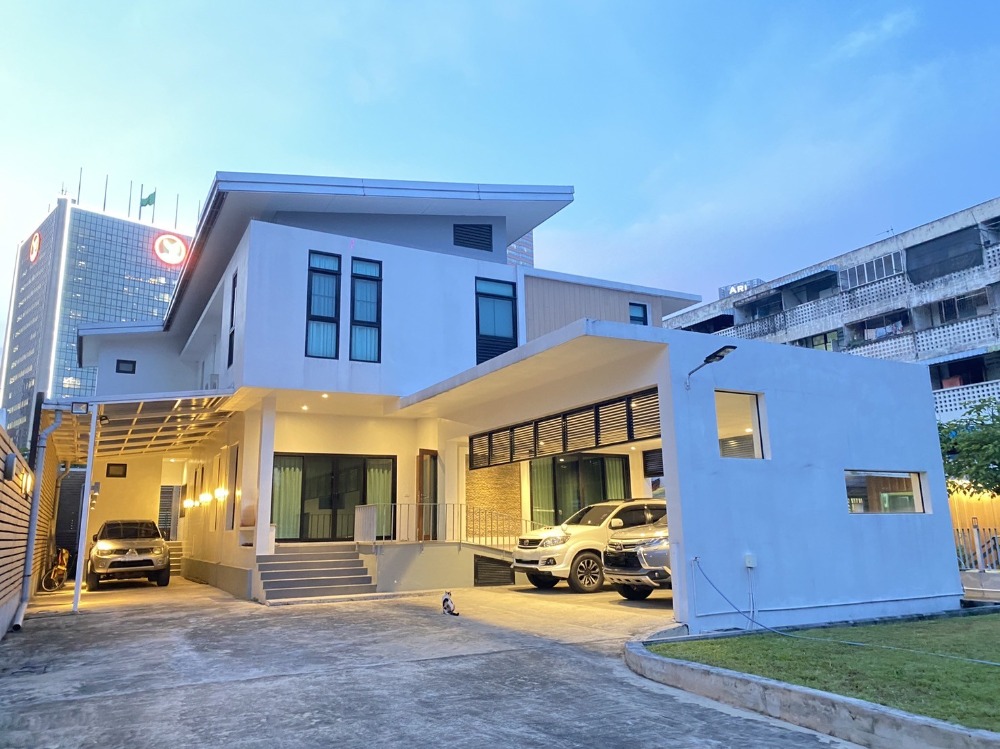 ใกล้ BTS อารีย์ เพียง 500 เมตร 🔥 บ้าน พหลโยธิน ซอย 2 / 4 ห้องนอน (ขาย) , House Phaholyothin Soi 2 / 4 Bedrooms (FOR SALE) NUB539