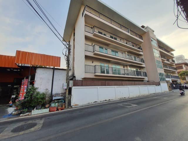 อาคารพาณิชย์ เอกมัย 12 / 5 ชั้น (ให้เช่า), Commercial Building Ekkamai 12 / 5 Storey (FOR SALE) PALM850