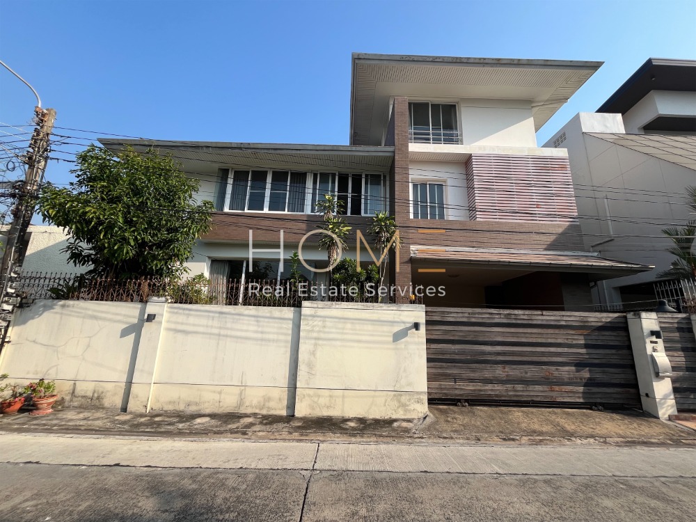 บ้านเดี่ยว ซอยรัชดานิเวศน์ / 4 ห้องนอน (ขาย), Detached House Soi Ratchada Niwet / 4 Bedrooms (SALE) RUK897