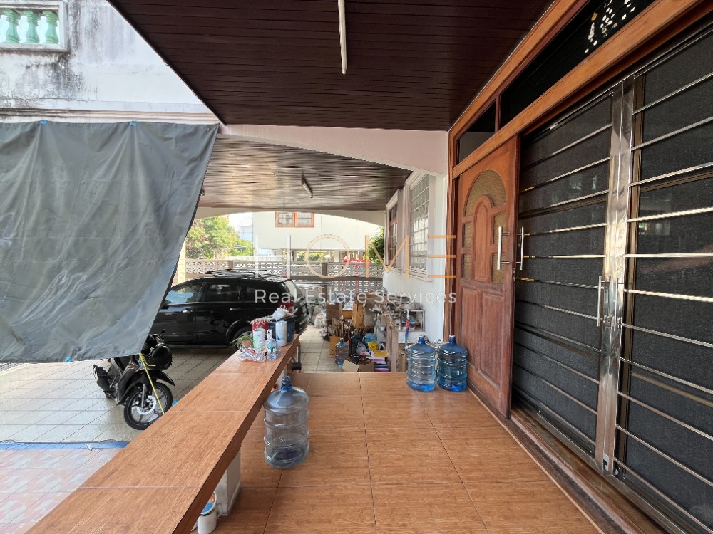 บ้านเดี่ยว ประชาราษฎร์บำเพ็ญ 26 / 5 ห้องนอน (ขาย), Detached House Pracharat Bamphen 26 / 5 Bedrooms (SALE) RUK893