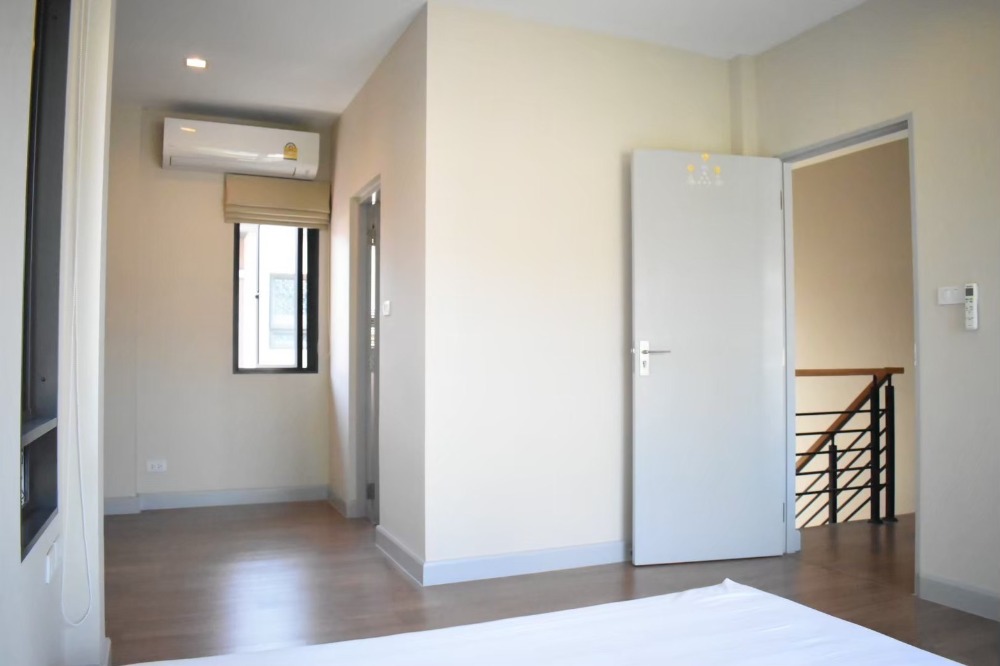 ไลฟ์ บางกอก บูเลอวาร์ด วงแหวน - พระราม 9 / 3 ห้องนอน (ขาย), Life Bangkok Boulevard Wongwaen - Rama 9 / 3 Bedrooms (SALE) DEAR094