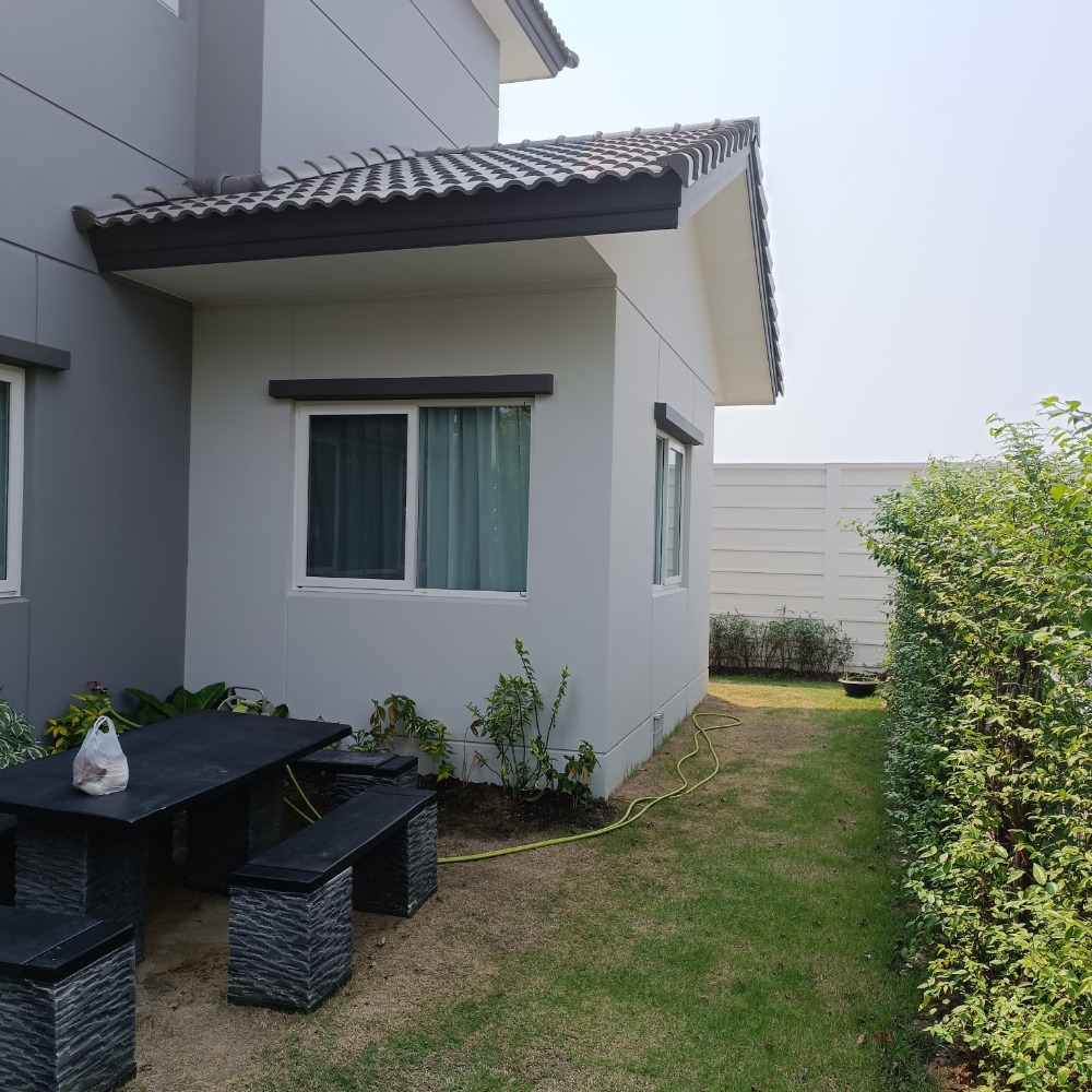 บ้านเดี่ยว เซนโทร ประชาอุทิศ 90 / 4 ห้องนอน (ขาย), Centro Prachauthit 90 / Detached House 4 Bedrooms (FOR SALE) DAO319