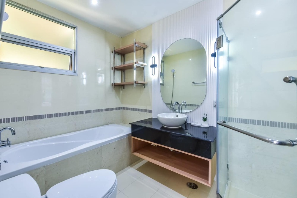 Baan Klang Krung Siam - Pathumwan / 2 Bedrooms (FOR SALE), บ้านกลางกรุง สยาม - ปทุมวัน / 2 ห้องนอน (ขาย) DO560