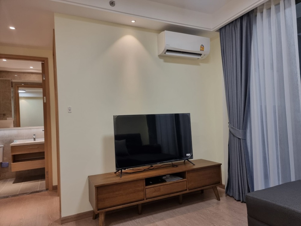 รีเกิล สาทร - นราธิวาส / 1 ห้องนอน (ขายพร้อมผู้เช่า), Regal Sathon - Naradhiwas / 1 Bedroom (SALE WITH TENANT) NUT1187