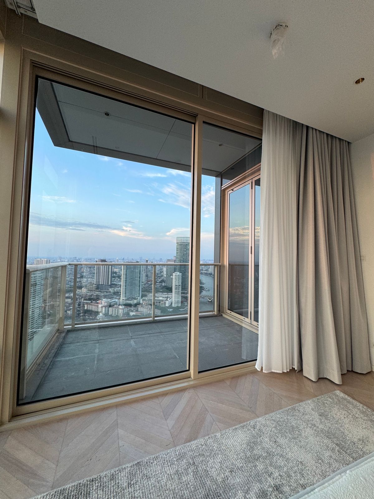 Four Seasons Private Residences / 2 Bedrooms (FOR RENT), โฟร์ซีซั่นส์ ไพรเวท เรสซิเด้นซ์ / 2 ห้องนอน (ให้เช่า) DO591