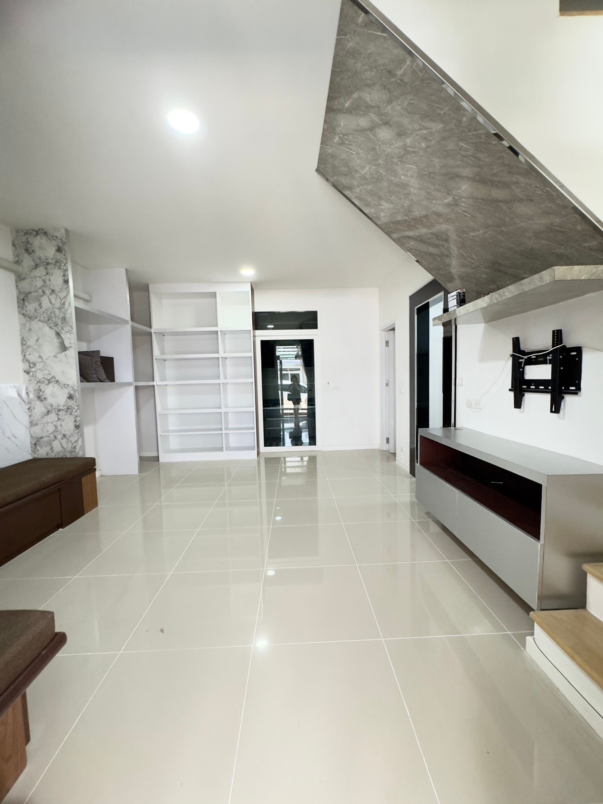 ทาวน์โฮม คาซ่า วอเตอร์ไซต์ พระราม 5 / 3 ห้องนอน (ขาย), Casa Waterside Rama 5 / Townhome 3 Bedrooms (FOR SALE) AOM008