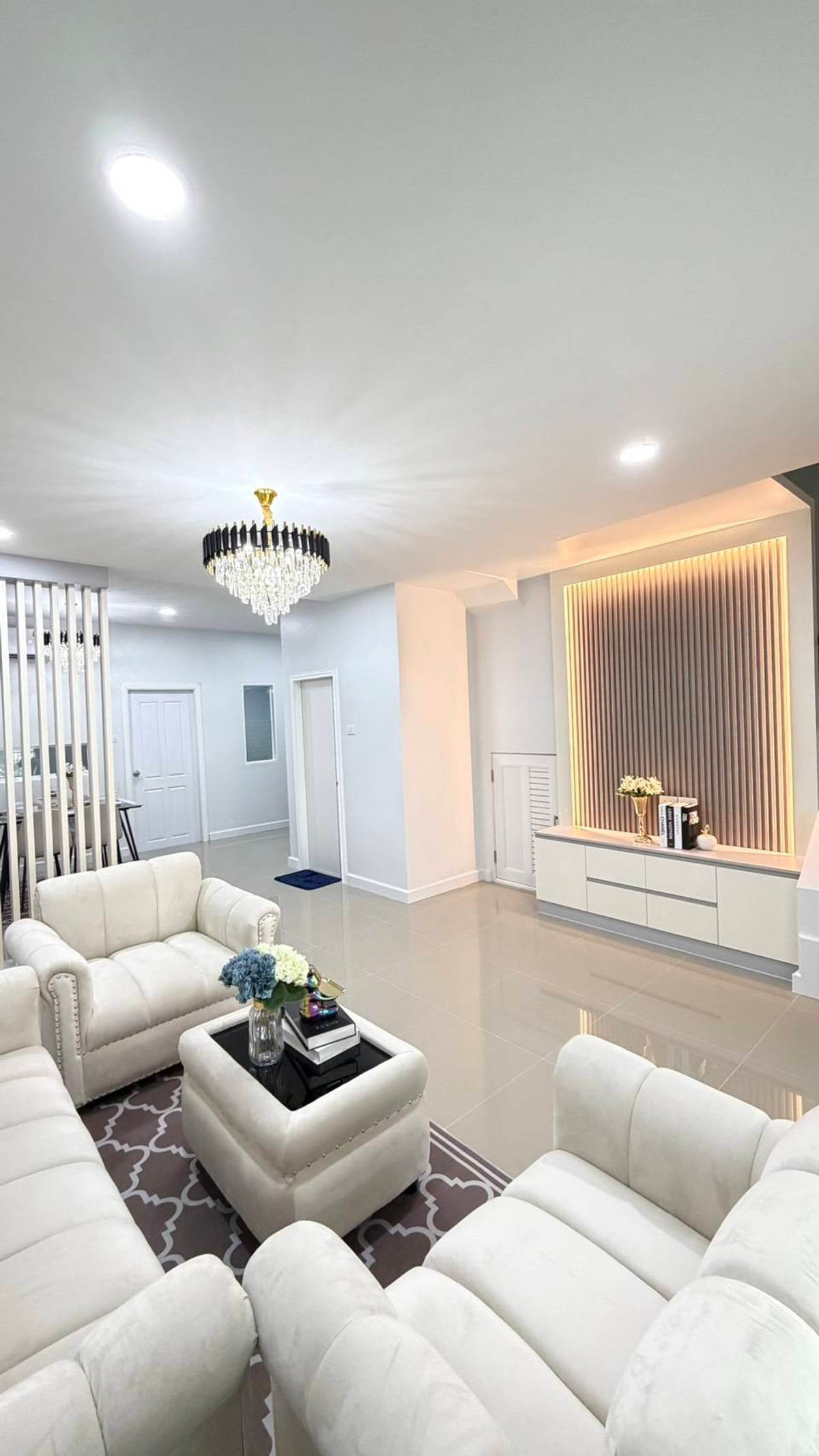 ทาวน์โฮม เดอะ มิกซ์ ชาเล่ต์ / 3 ห้องนอน (ขาย), The Mix Chalet / Townhome 3 Bedrooms (FOR SALE) BEWN034