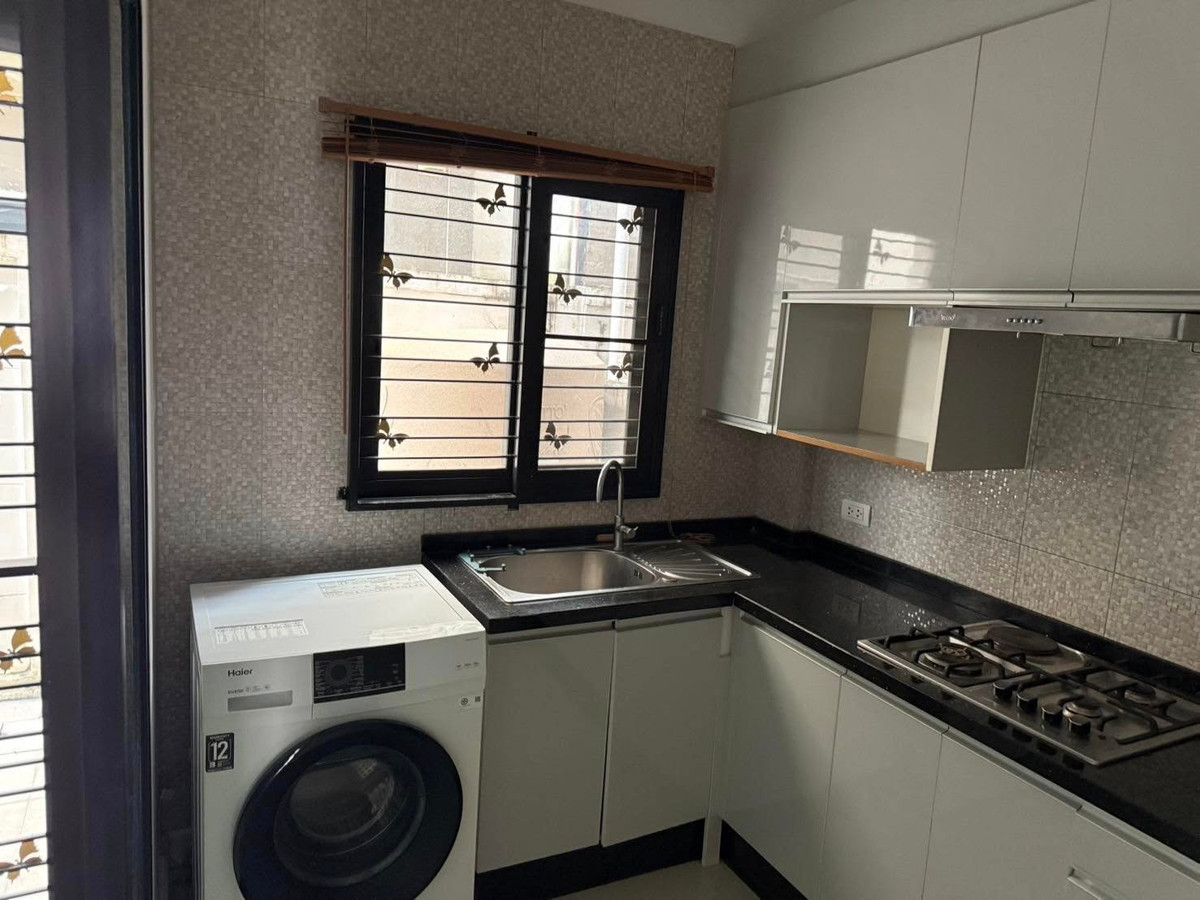 ทาวน์โฮม ฟลอรา วงศ์สว่าง / 3 ห้องนอน (ขาย), Flora Wongsawang / Townhome 3 Bedrooms (FOR SALE) FRUNC008