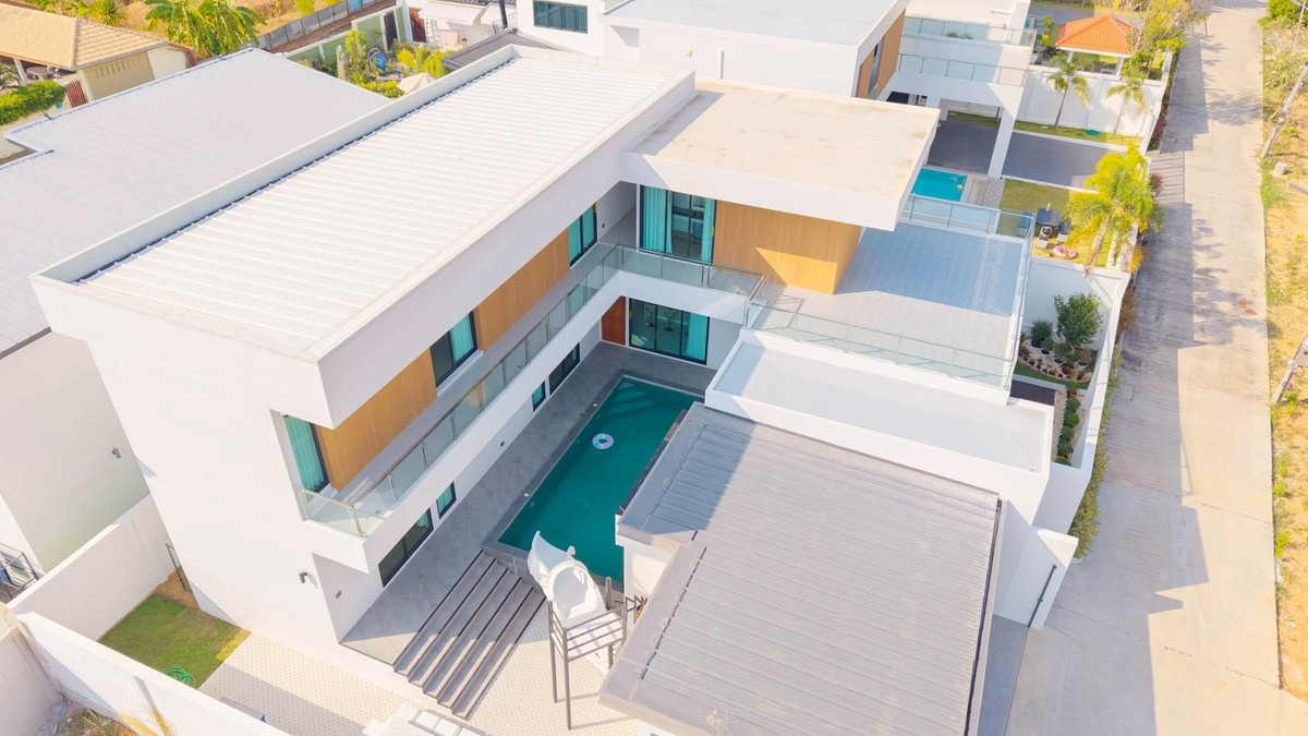 บ้านเดี่ยวพูลวิลล่า ถนน ซากแง้ว / 5 ห้องนอน (ขาย), Detached House Pool Villa Sak Ngaew Road / 5 Bedrooms (FOR SALE) AM023